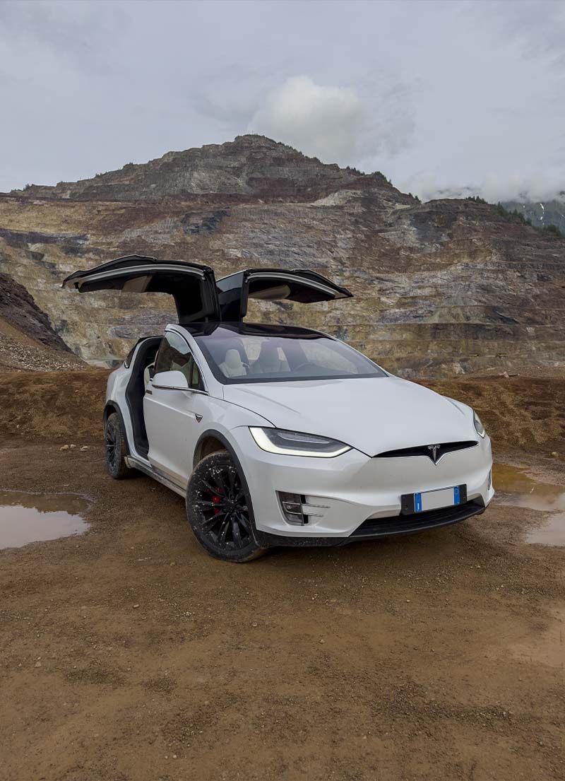 TESLA Model X Performance